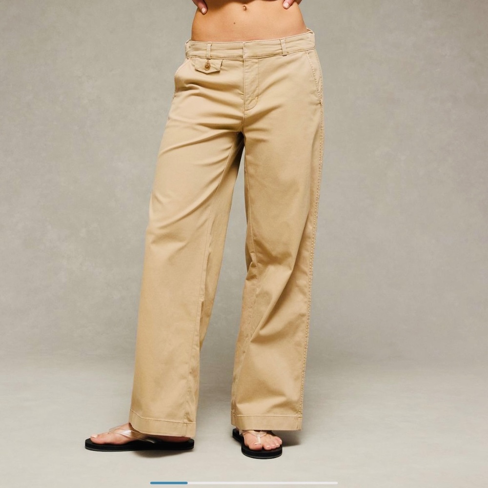 American Eagle Low-Rise, Stretch, Wide Leg Khaki pants